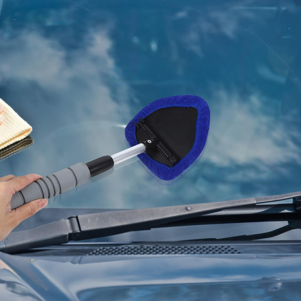 PRETYZOOM Glass Cleaning Brush Adjustable Pole Blue