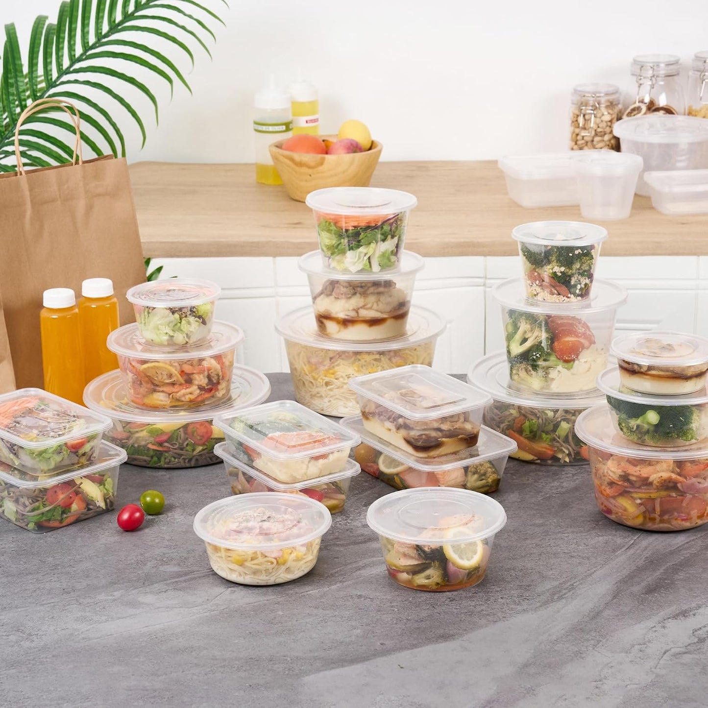Restaurantware Plastic Containers 50 Pack of 34 oz with Lid Rectangular Clear Food Storage Containers Microwavable Stackable Lightweight Meal Prep Boxes for Take Out