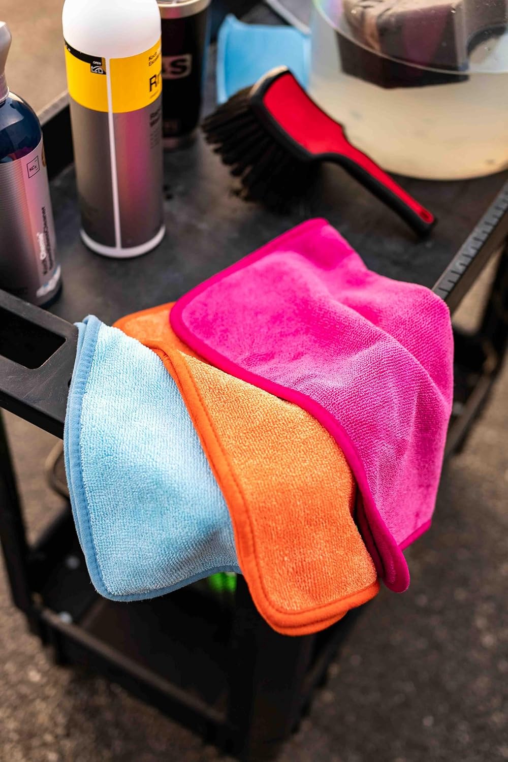 The Rag Company - Premium FTW Microfiber Cleaning Towels for Glass, Windows, Mirrors, Polished Surfaces - Streak-Free, Scratchless, 16" x16”, Pink, 3-Pack