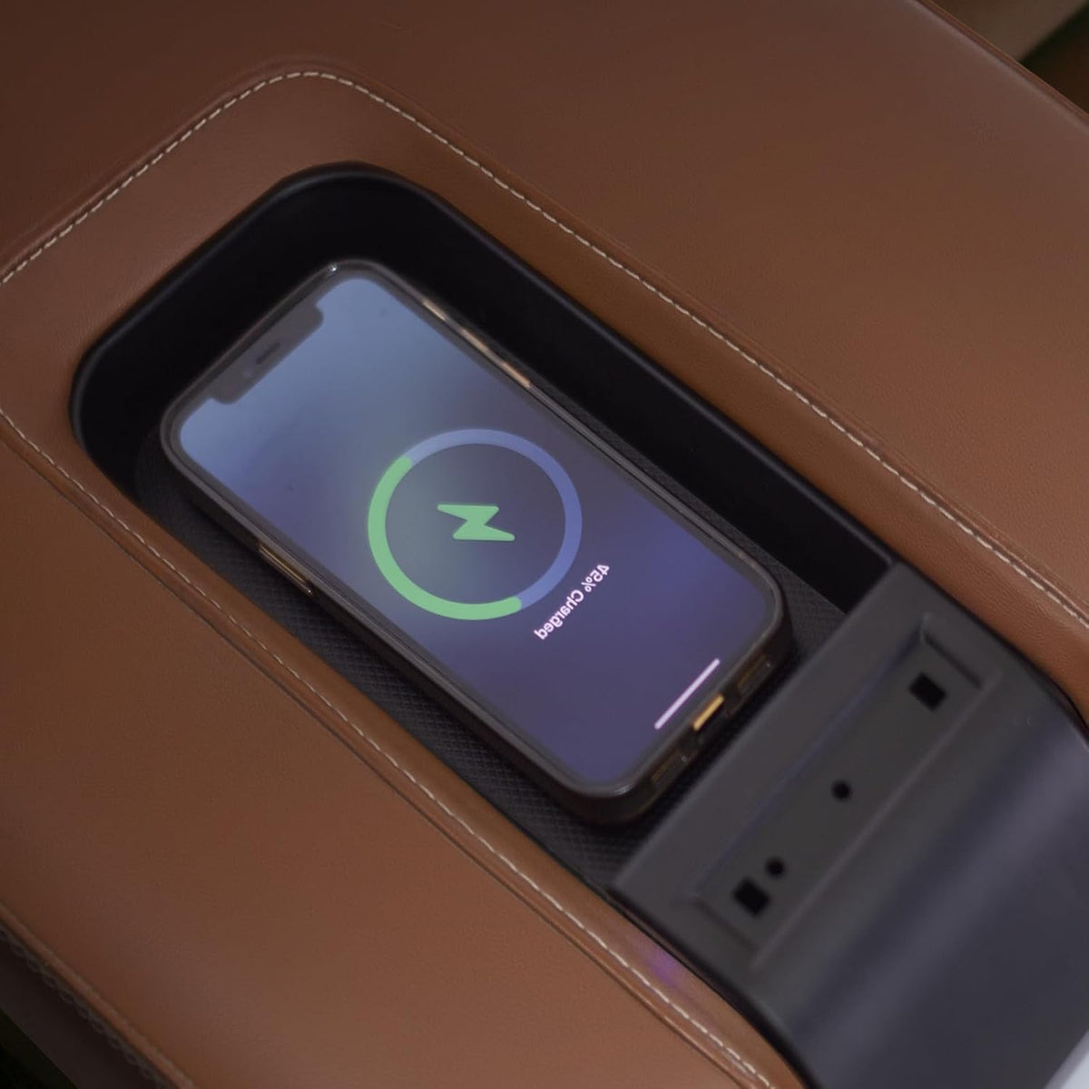 Xipoo Magnetic Wireless Charger Compatible with 2014-2021 Toyota Tundra