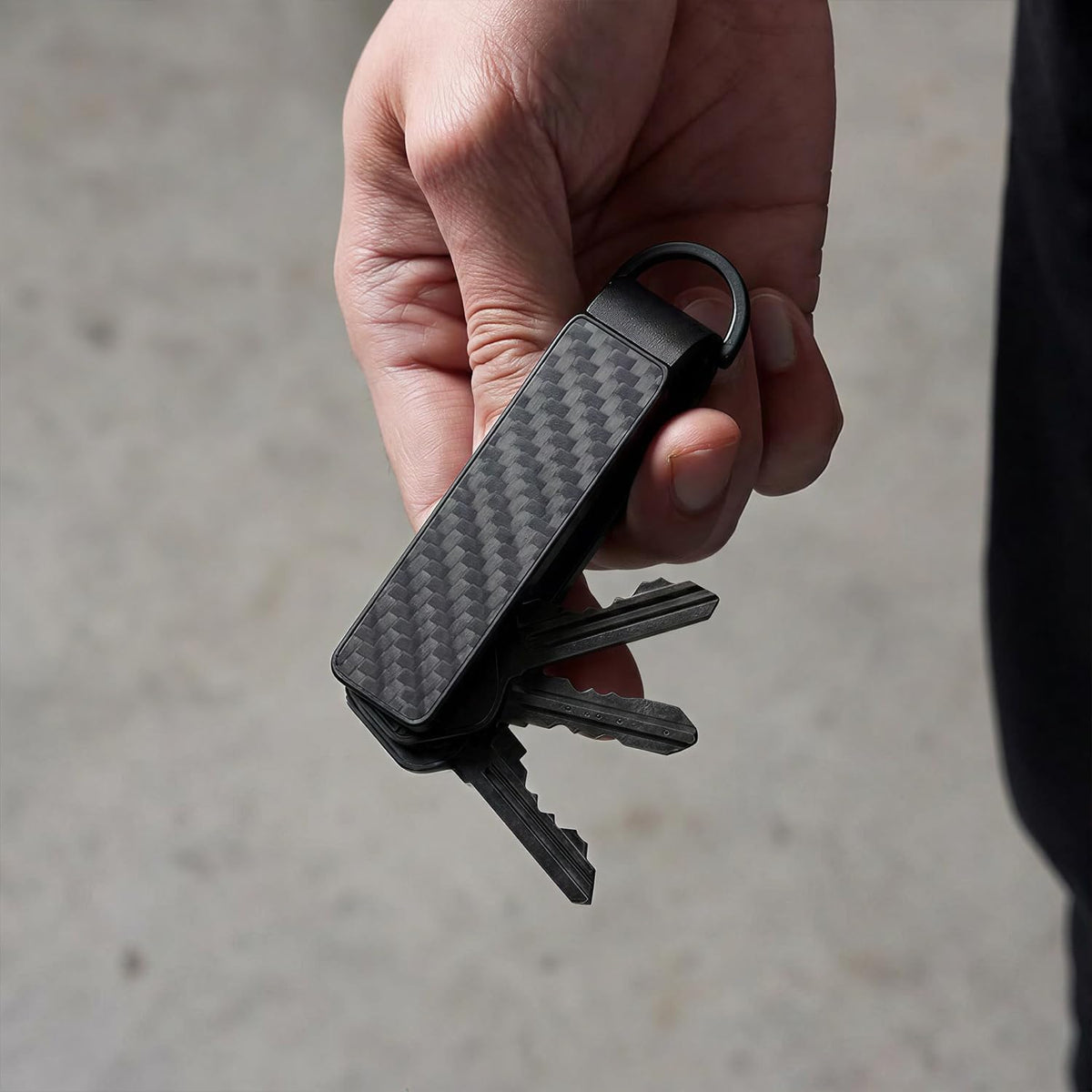 Compact Metallic Aluminum Key Organizer holder Keychain with Pocket Clip.