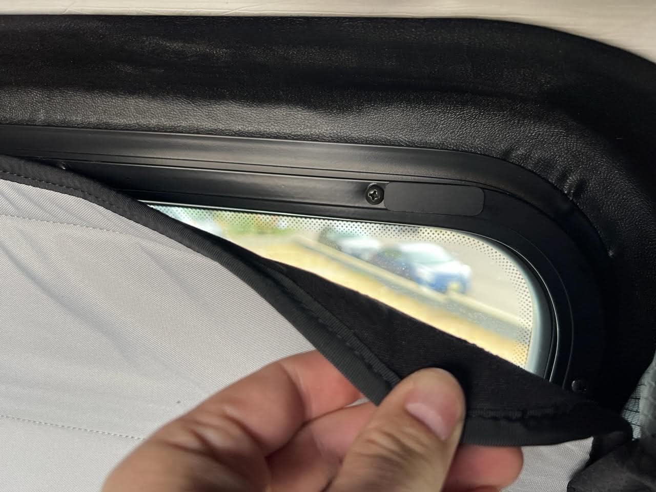 VanEssential Insulated Magnetic Blackout Window Cover Designed for Mercedes-Benz NCV3 & VS30 Crew Window FW621L Direct Fit Cover - Charcoal Gray