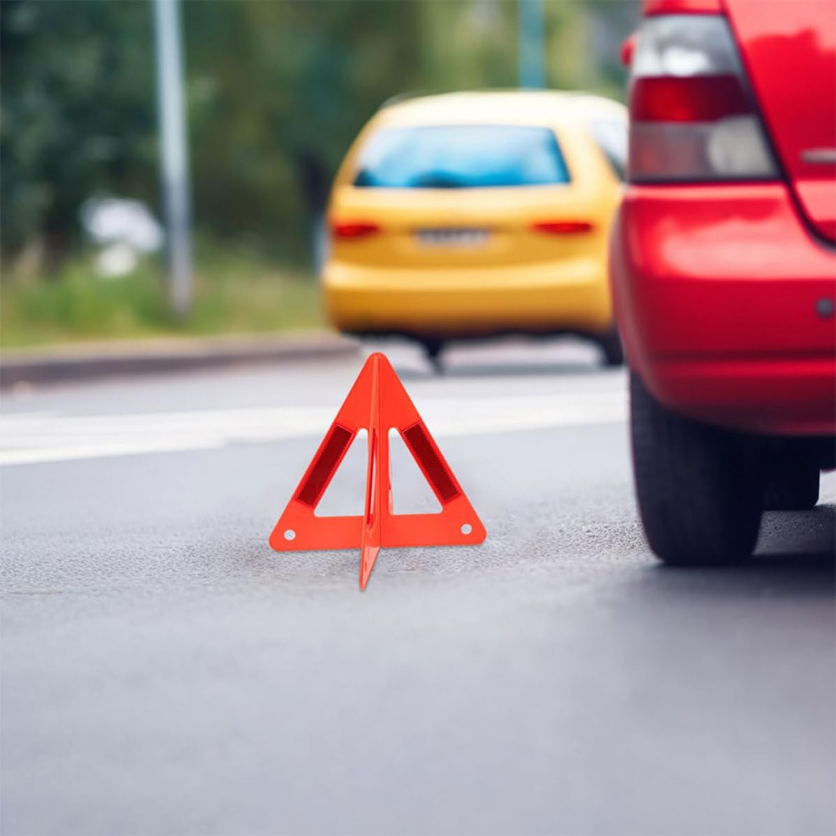 Beavorty 4 Pack Roadside Warning Triangle Reflectors for Vehicle Safety