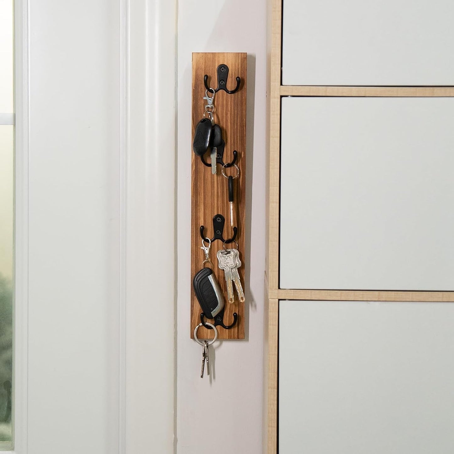 Yohsnor Vertical Key Holder for Wall - Mounted Wooden Key Rack Organizer with Hooks for Home Entryway, Laundry Room & Garage - Perfect Space-Saving Storage Solution for Keys, Wallets & Pet Leashes