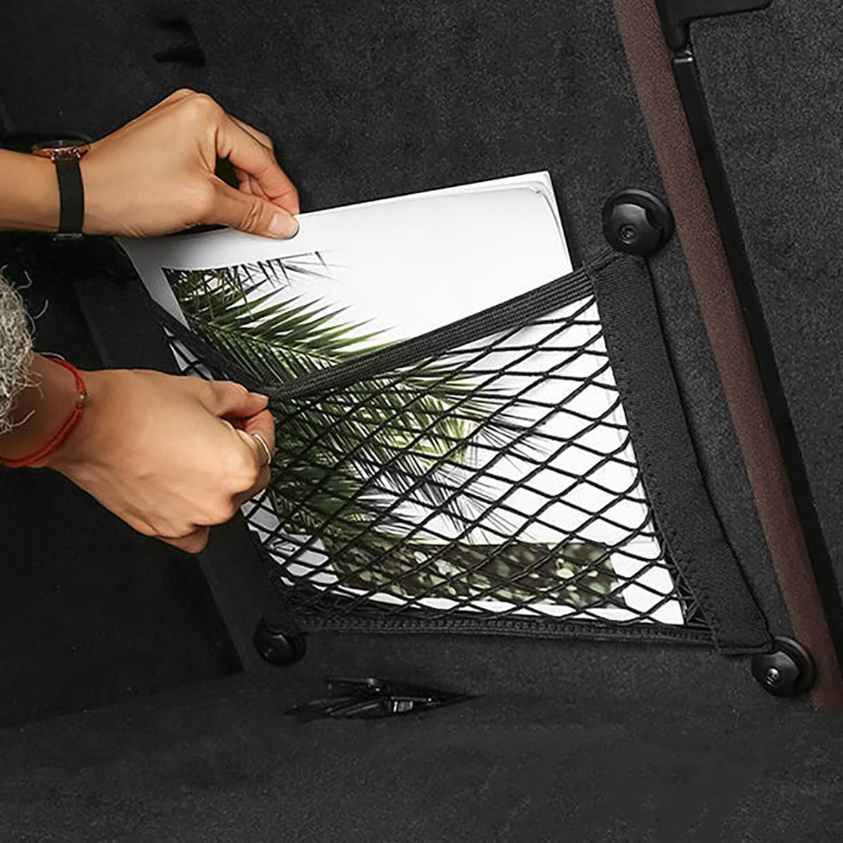Cargo Net Tailgate Net Car Trunk Organizer for SUV- Adjustable Elastic Nylon Mesh Car Nets, Envelope Style Trunk Cargo Net for Universal Vehicle