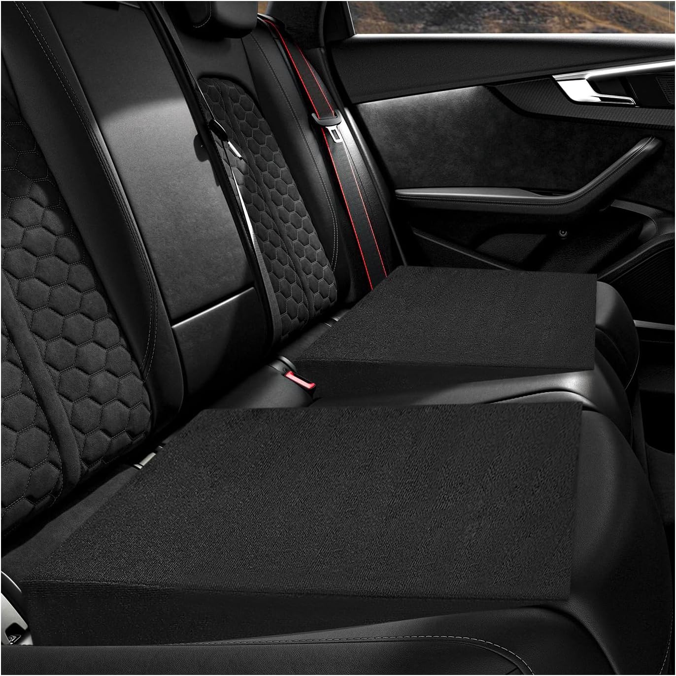 Auto Seat Wedge Leveling Cushion, Breathable Fabric Rear Seat Leveling Mat Support Cushion, Ergonomic Angled Design Backseat Pad Pain Relief Pad for Car Office Outdoor