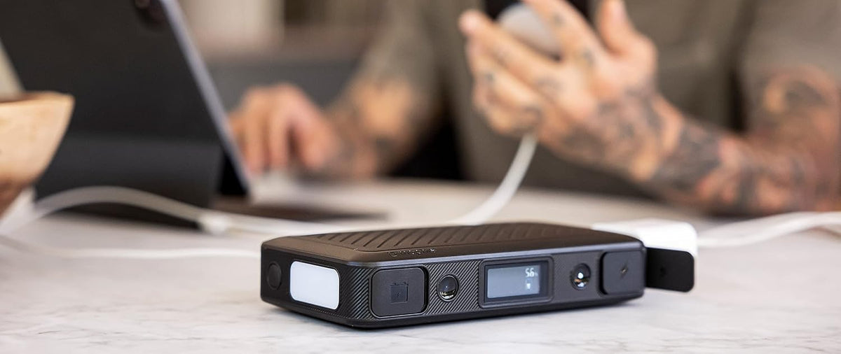 Mophie Powerstation Go Rugged Compact Car Jump Starter with Floodlight - Black