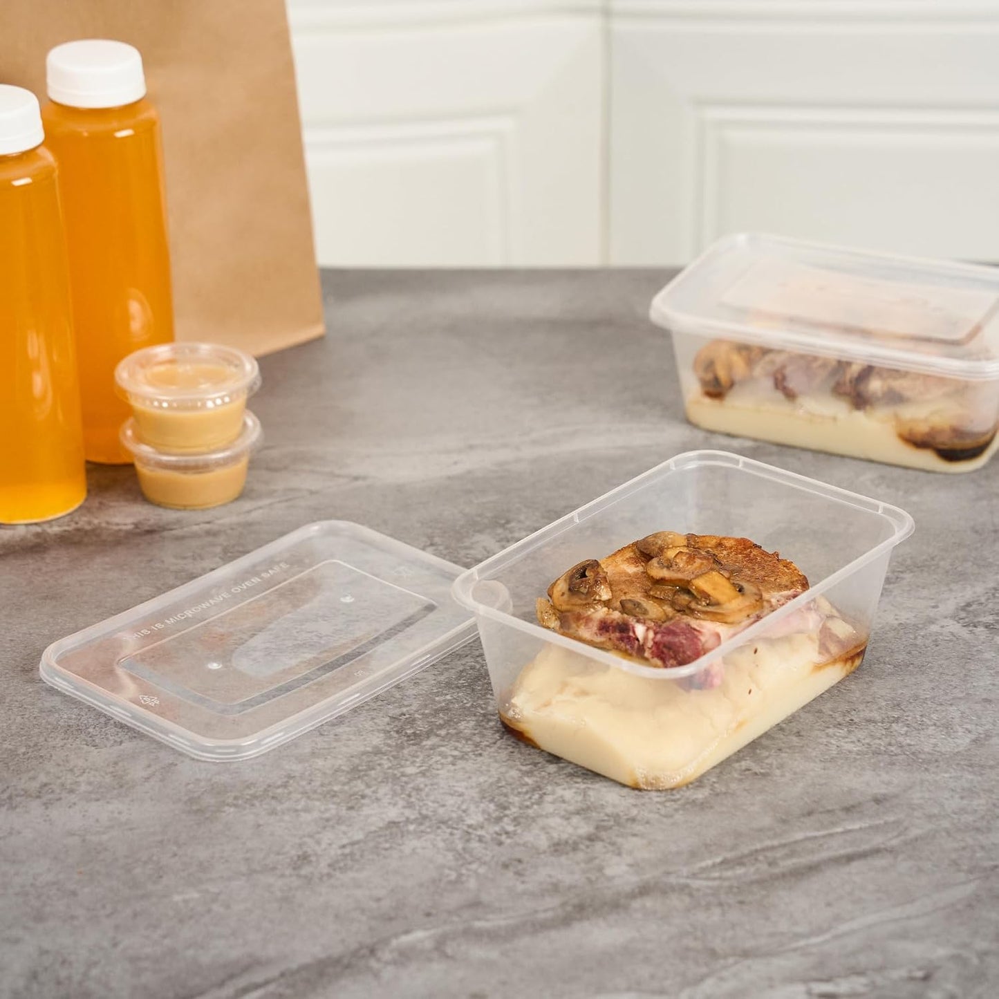 Restaurantware Plastic Containers 50 Pack of 34 oz with Lid Rectangular Clear Food Storage Containers Microwavable Stackable Lightweight Meal Prep Boxes for Take Out
