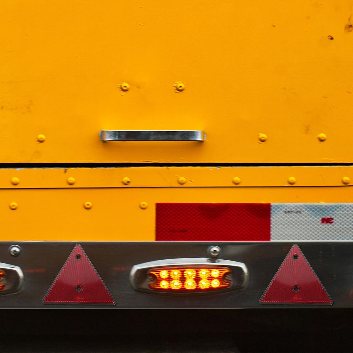 2pcs Reflective Triangle Warning Signs for Vehicle Road Safety