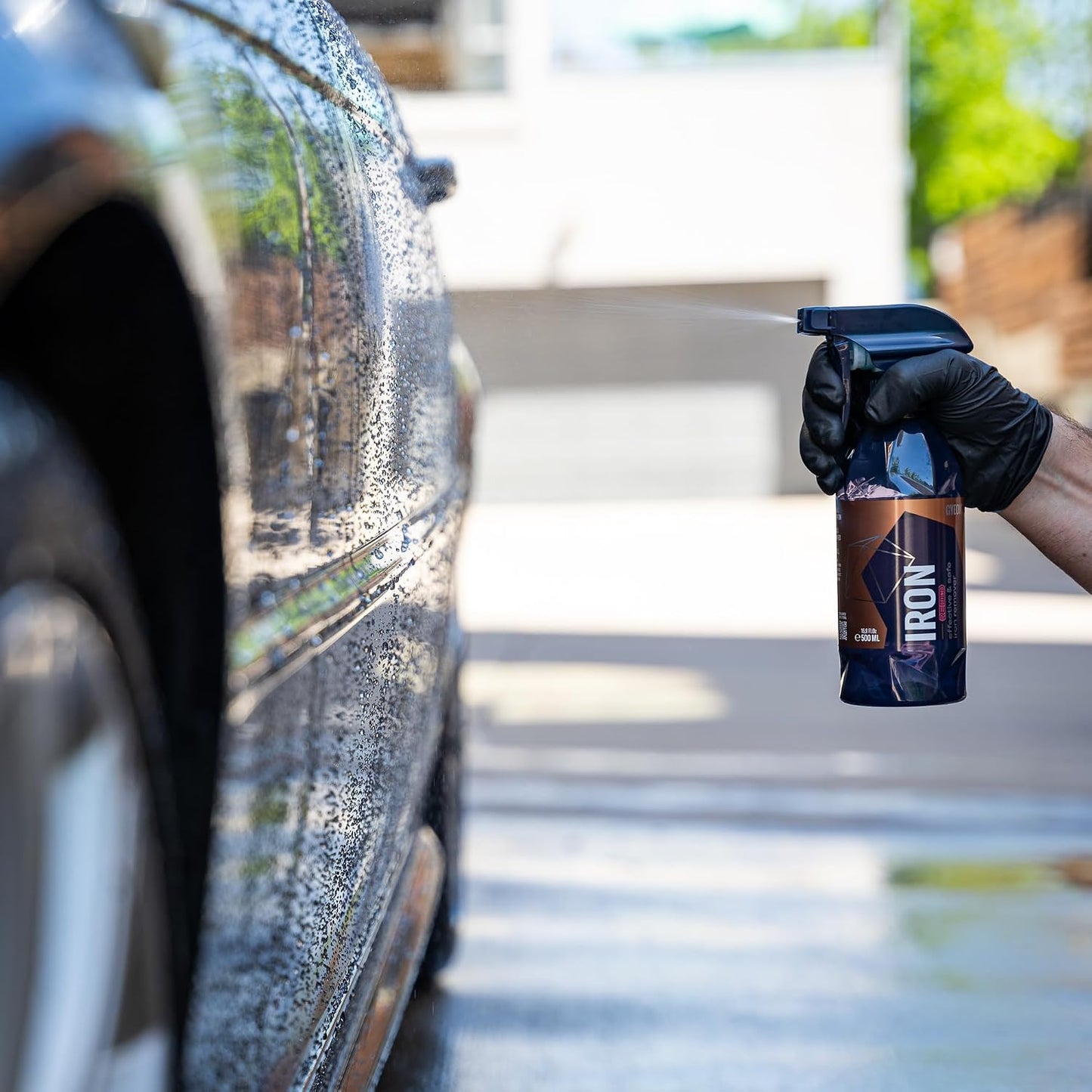 Gyeon Iron Redefined Iron Remover Fallout Cleaner for Car Paint Wheels Glass pH Neutral Color Changing Formula Removes Brake Dust Rust & Rail Dust Powerful Auto Detailing Surface Decontamination