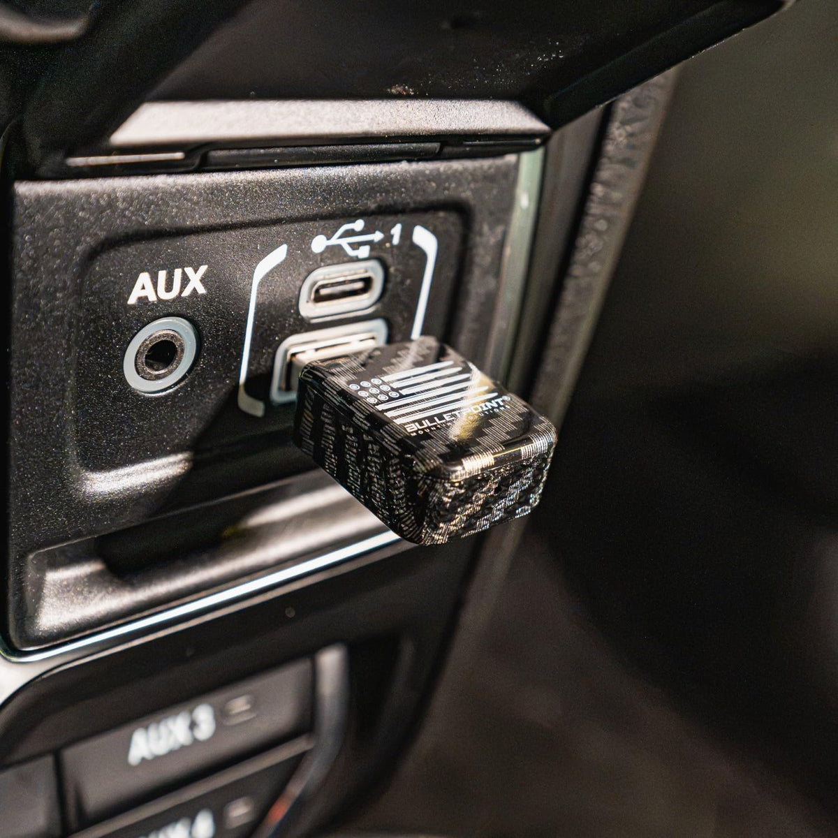 Bulletpoint Mounting Solutions Wireless CarPlay & Android Auto Adapter Dongle USB-A/USB-C