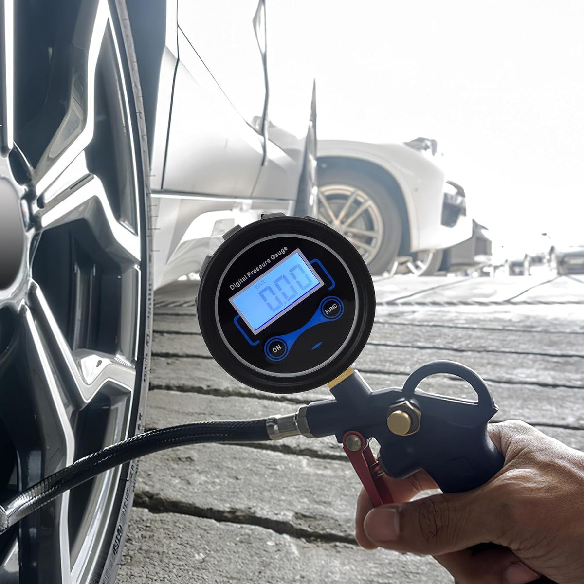 Digital Tire Pressure Tester Device with LCD Display Car Tyre Pressure Gauge Portable Automotive Tire Gauge Tool for SUV and Truck Use