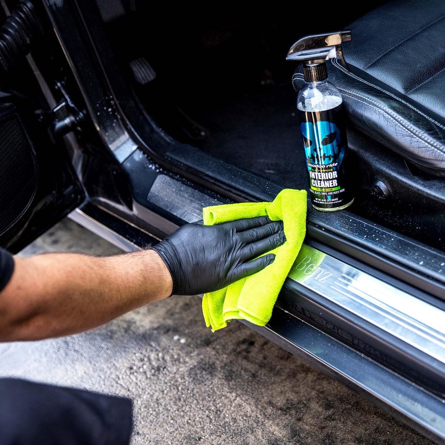 Voodoo Ride ® VR-1025 All-Purpose Interior Cleaner Cleaner & Protectant New Car Scent DYE-Free 16oz