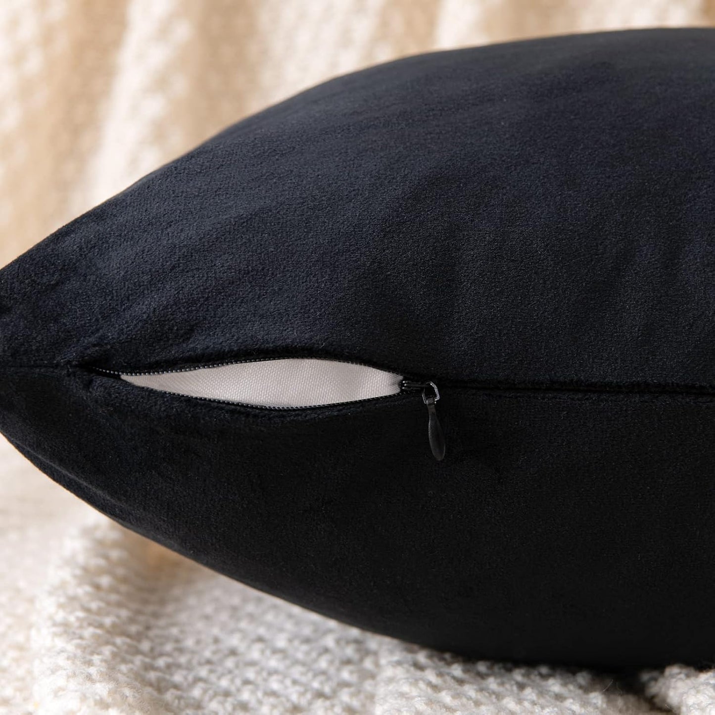EMEMA Pack of 2 Velvet Throw Pillow Covers Decorative Square Pillowcase Soft Solid Cushion Case for Sofa Bedroom Chair Car 18x18 Inch Black
