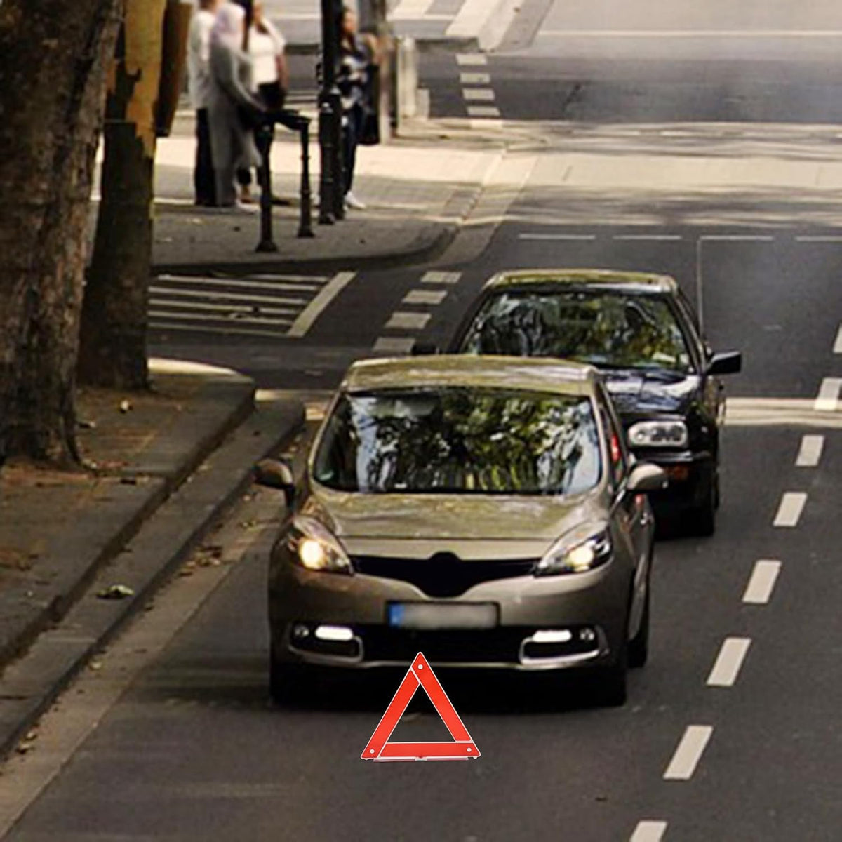 Happyyami Red Triangular Warning Triangle Sign for Cars and Trucks