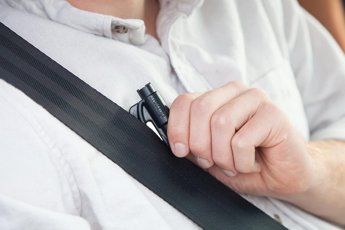 RESQME The Original Keychain Car Escape Tool, Made in USA, unisex-adult, (Black), Single Pack (01.100.01)
