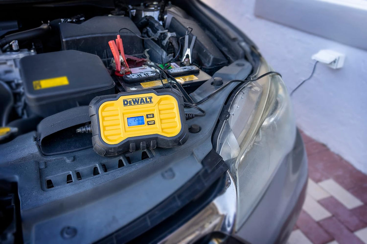 DeWalt DXAEC10 10 Amp Battery Charger for Vehicles