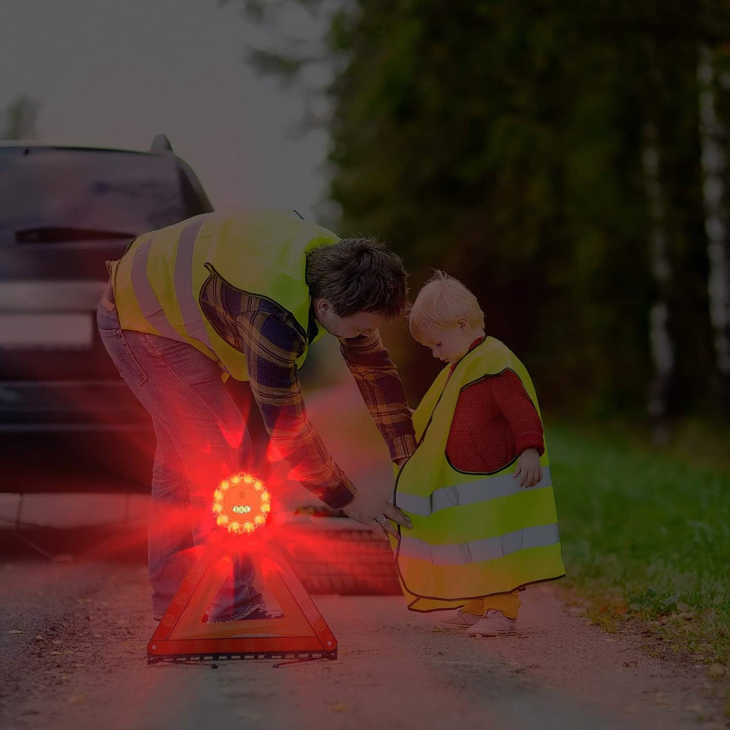 AK [4 Pack LED Road Flares Safety Flashing Warning Light Roadside Emergency Disc Beacon Kit for Vehicles Boats with Magnetic Base &amp; Hook, Premium Storage Bag (Batteries Not Included) (4)