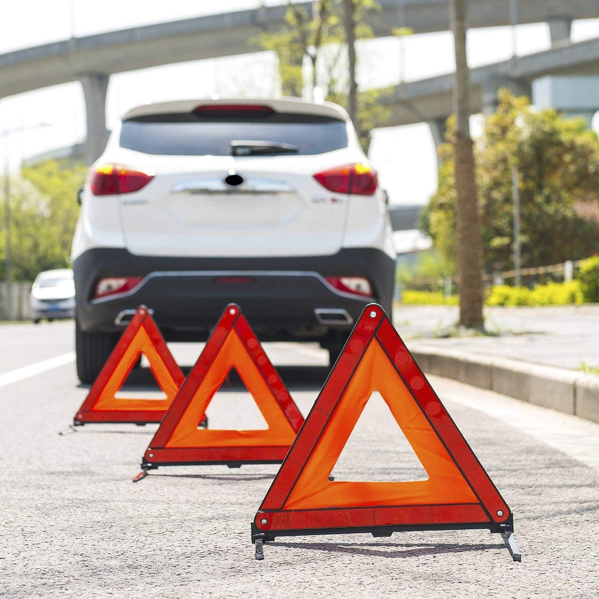 Warning Triangle Foldable Safety Triangle Triple Warning Kit Warning Triangle Reflector Roadside Hazard Sign Triangle Symbol for Emergency with Storage Bag (3 Pack)