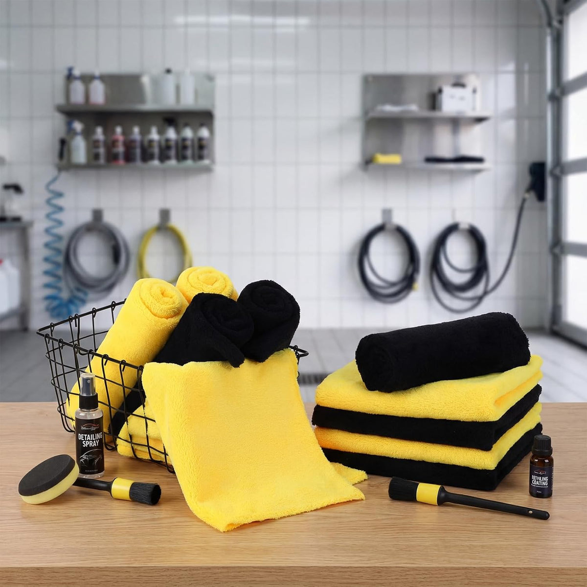 Shimeyao 30 Pcs 16 x 16 Inch Edgeless Microfiber Plush Towels for Cars Detailing Drying Wash Polishing Absorbent Cleaning Cloths, 500 GSM (Black, Yellow)