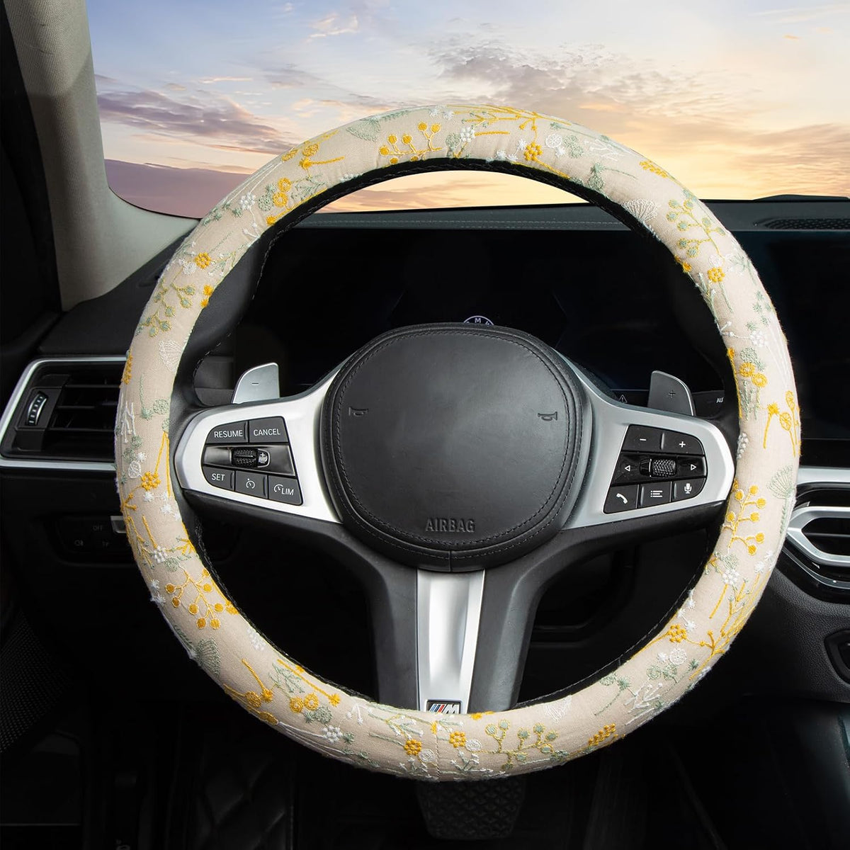 Beige Spherical Flowers Steering Wheel Cover Auto Embroidery Steering Wheel Protector, Anti-Slip, Breathable, Absorbing Sweat, Universal Car Accessories 14.5–15 inch,Fit for Most Car, Trucks, SUV