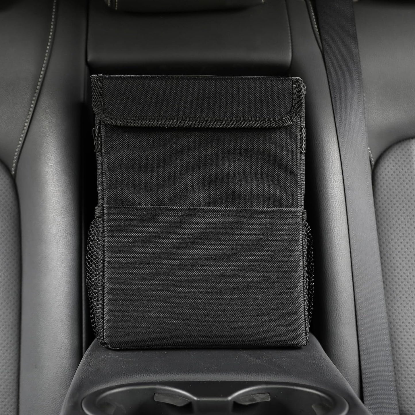 AOKJOY Car Garbage can with lid Leak Proof Vehicle Trash Can 3 Storage Pockets Hanging Waterproof car Trash Bag for SUV Black
