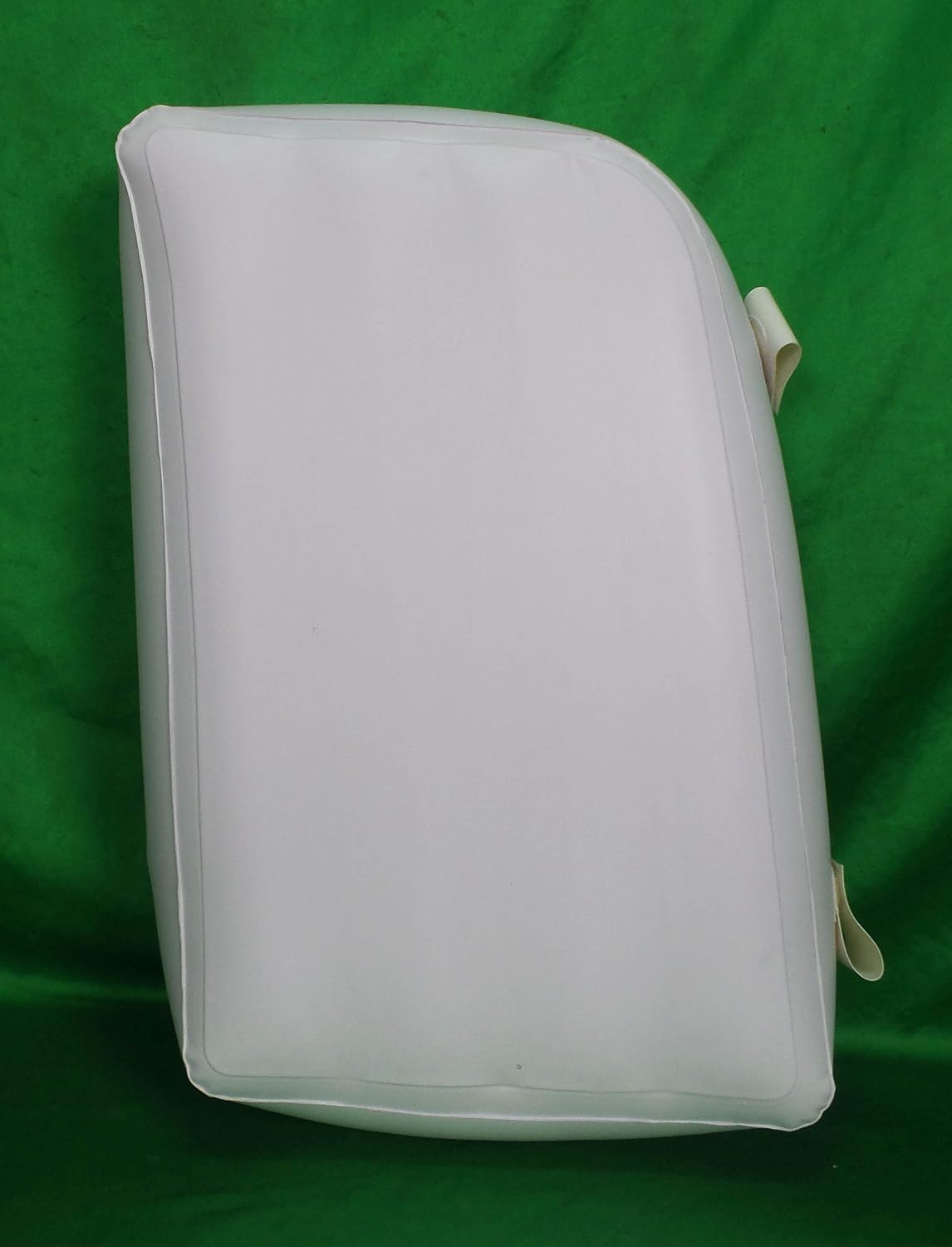 Jet Creations Inflatable Car Backseat Divider - seperates Children so no More Back seat Fights, and Simple to Install.