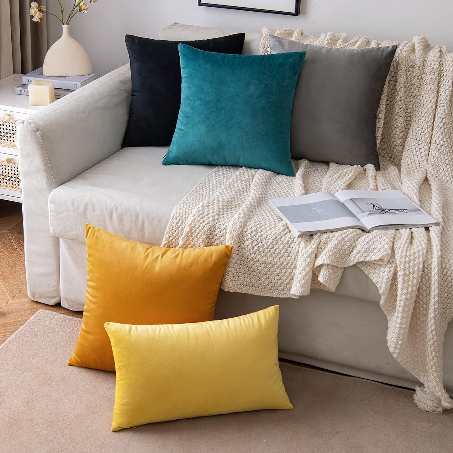 EMEMA Pack of 2 Velvet Throw Pillow Covers Decorative Square Pillowcase Soft Solid Cushion Case for Sofa Bedroom Chair Car 18x18 Inch Black