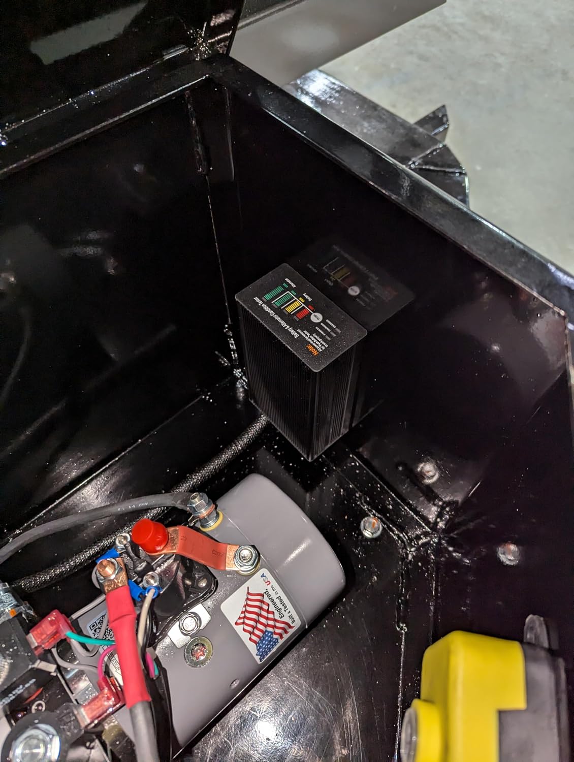 18 Amp Panel Mount 12V Battery Charger for Hydraulic Dump Trailer, Car, Marine. On Board Trickle Charger for 12 Volt Systems
