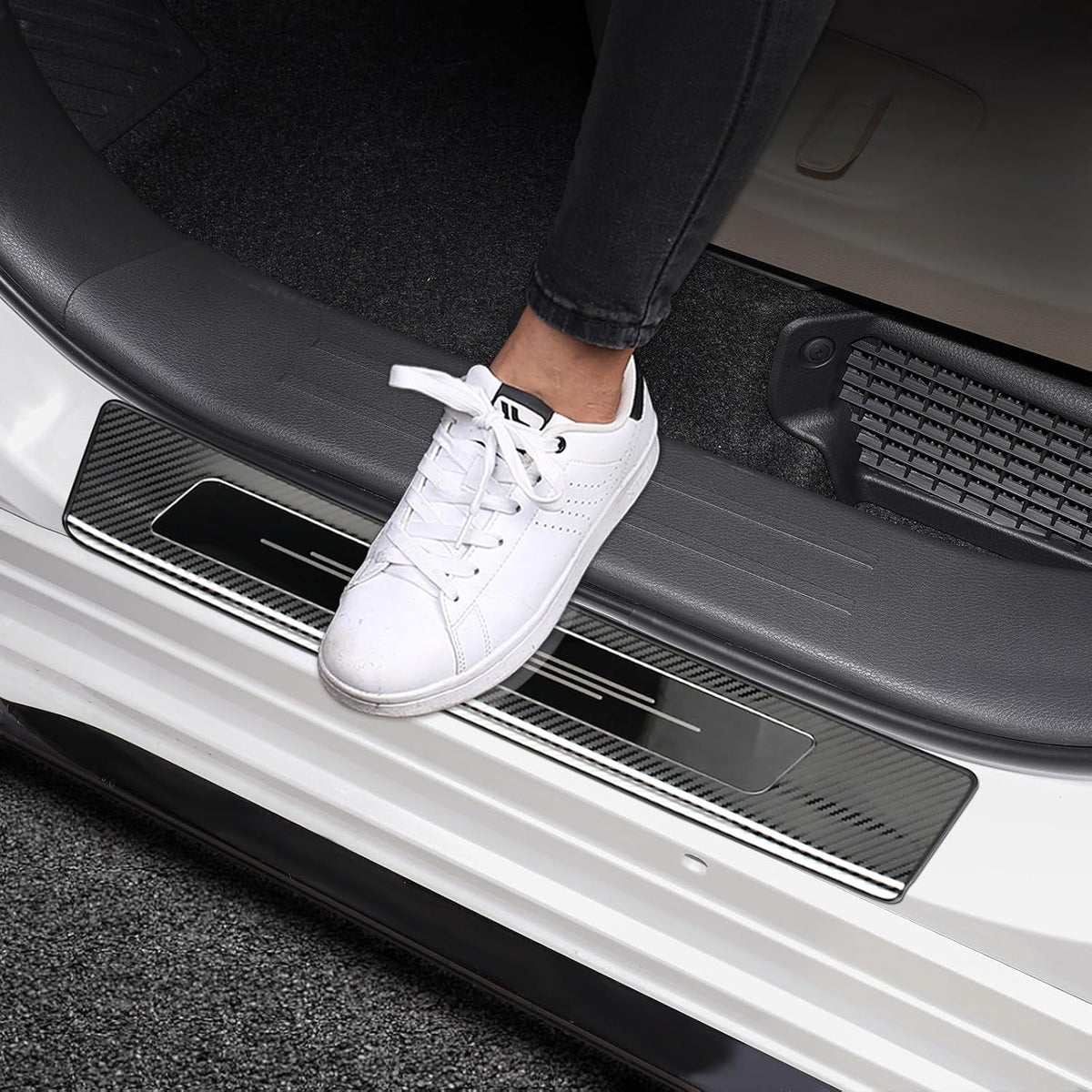Stainless Steel Door Sill Protector for Toyota Sienna 2021-2025 2026 LE/XLE/XSE/Limited/Platinum Accessories Interior Door Entry Guard Cover Trim