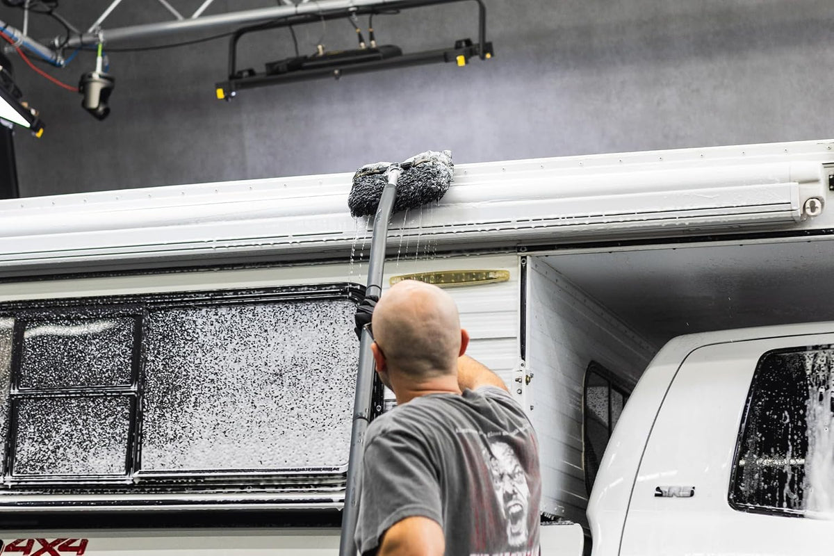 The Rag Company - Mitt on A Stick Pro+ | Clean Hard-to-Reach Roofs and Sides of Cars, Trucks, RVs, Semis & Trailers - Soft Microfiber Head and Extendable Foam Handle