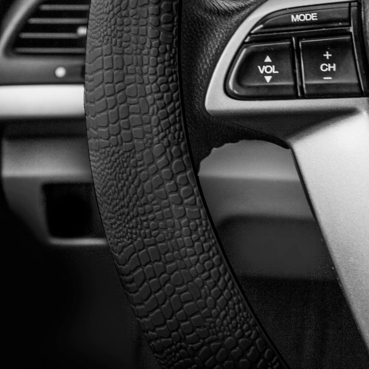FH Group Universal Fit Silicone Snake Pattern with Massaging Grip Steering Wheel Cover Fits Most Cars, SUVs, Trucks, and Vans Black