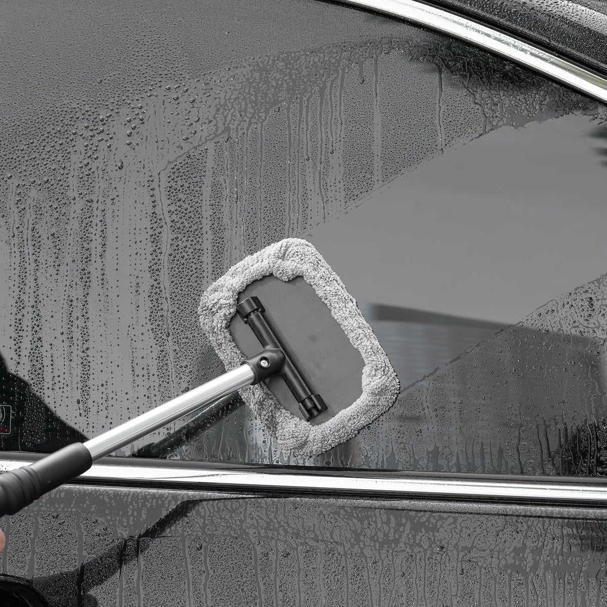 POLYTE Pivoting Windshield Glass Cleaning Tool Extendable Aluminum Handle