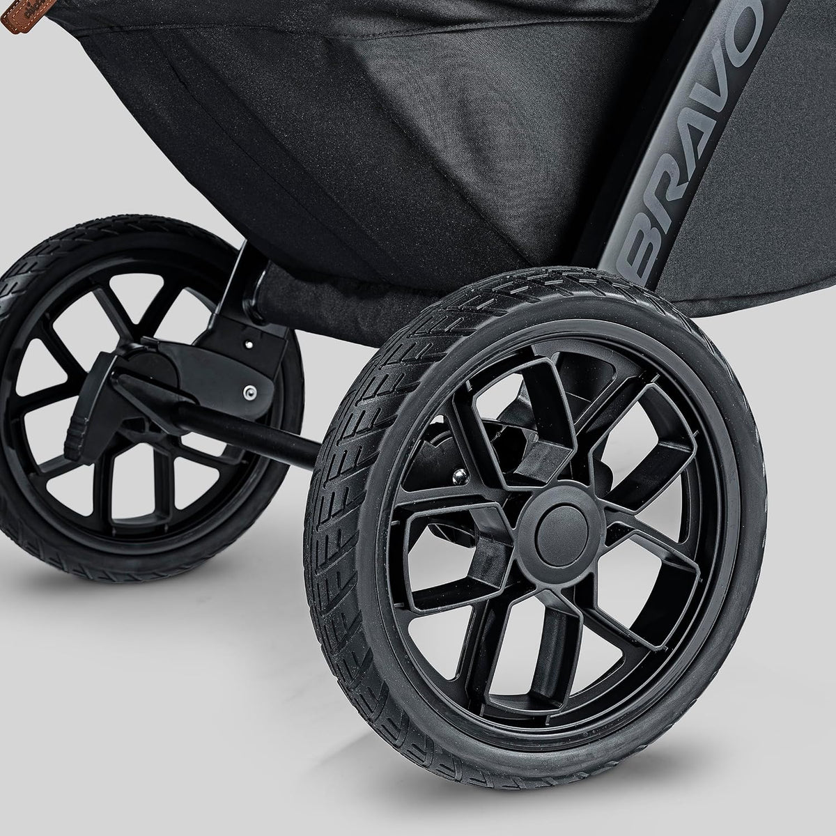 Chicco Bravo Primo Quick-Fold 3-in-1 Travel System with Car Seat