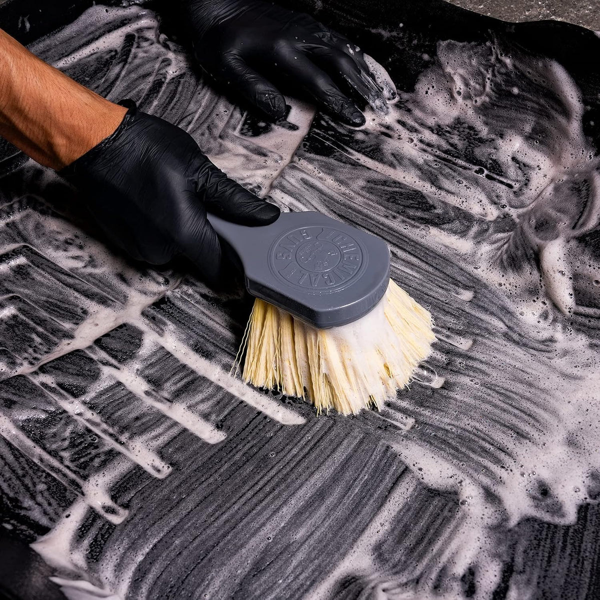 Chemical Guys, Nice & Stiff Heavy Duty Carpet & Interior Detailing Brush