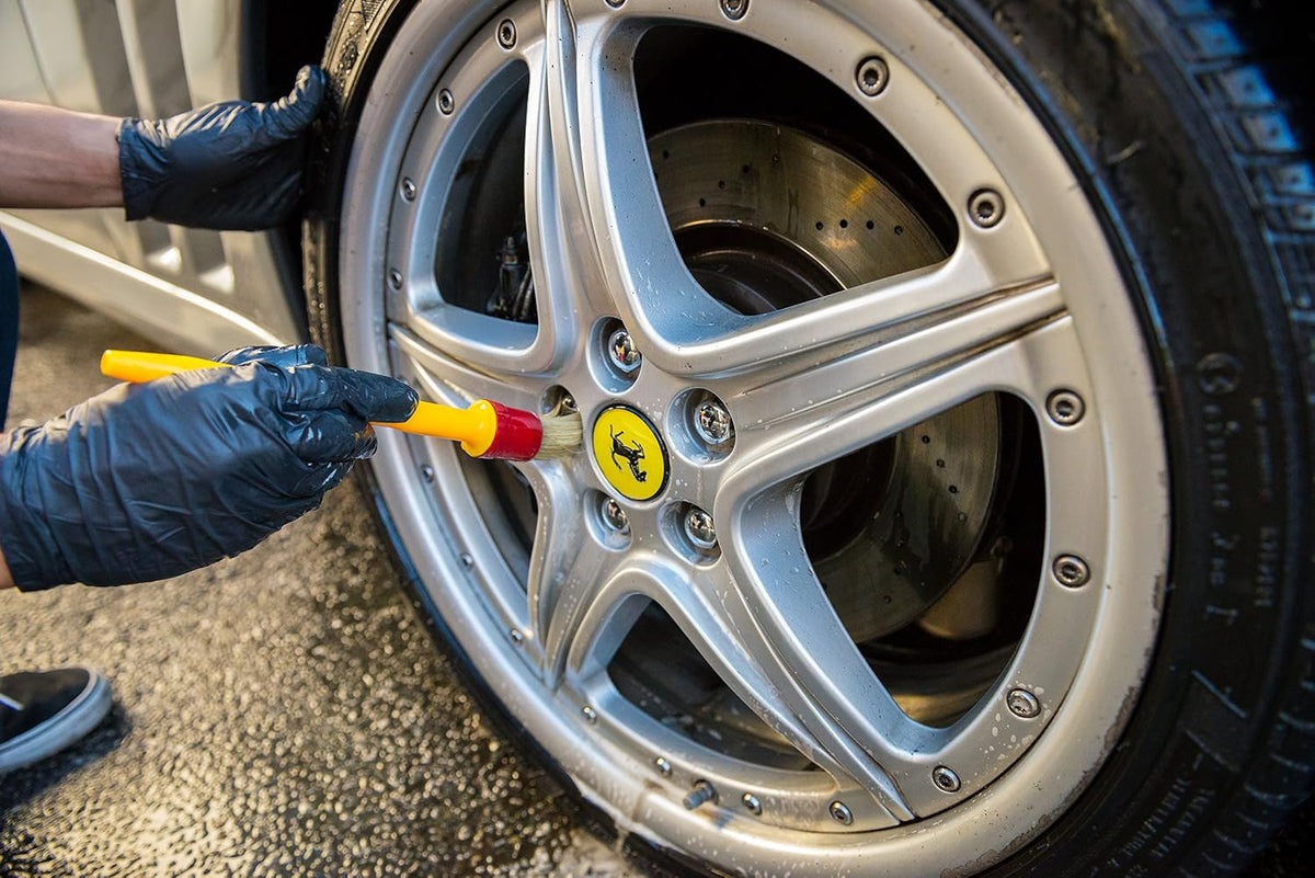 Chemical Guys, Boars Hair Detailing Brush for Wheels, Grilles & Interior